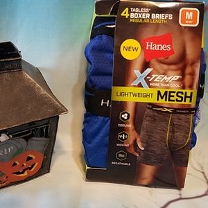 NIP sz M Hanes Boxer Briefs